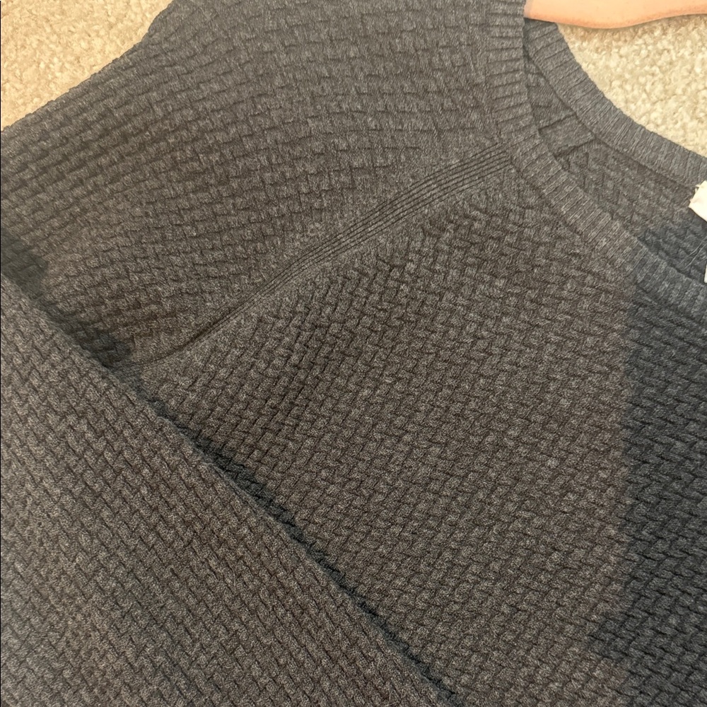 Dark grey Club Monaco and White Layered Sweater Top size medium - Picture 5 of 7